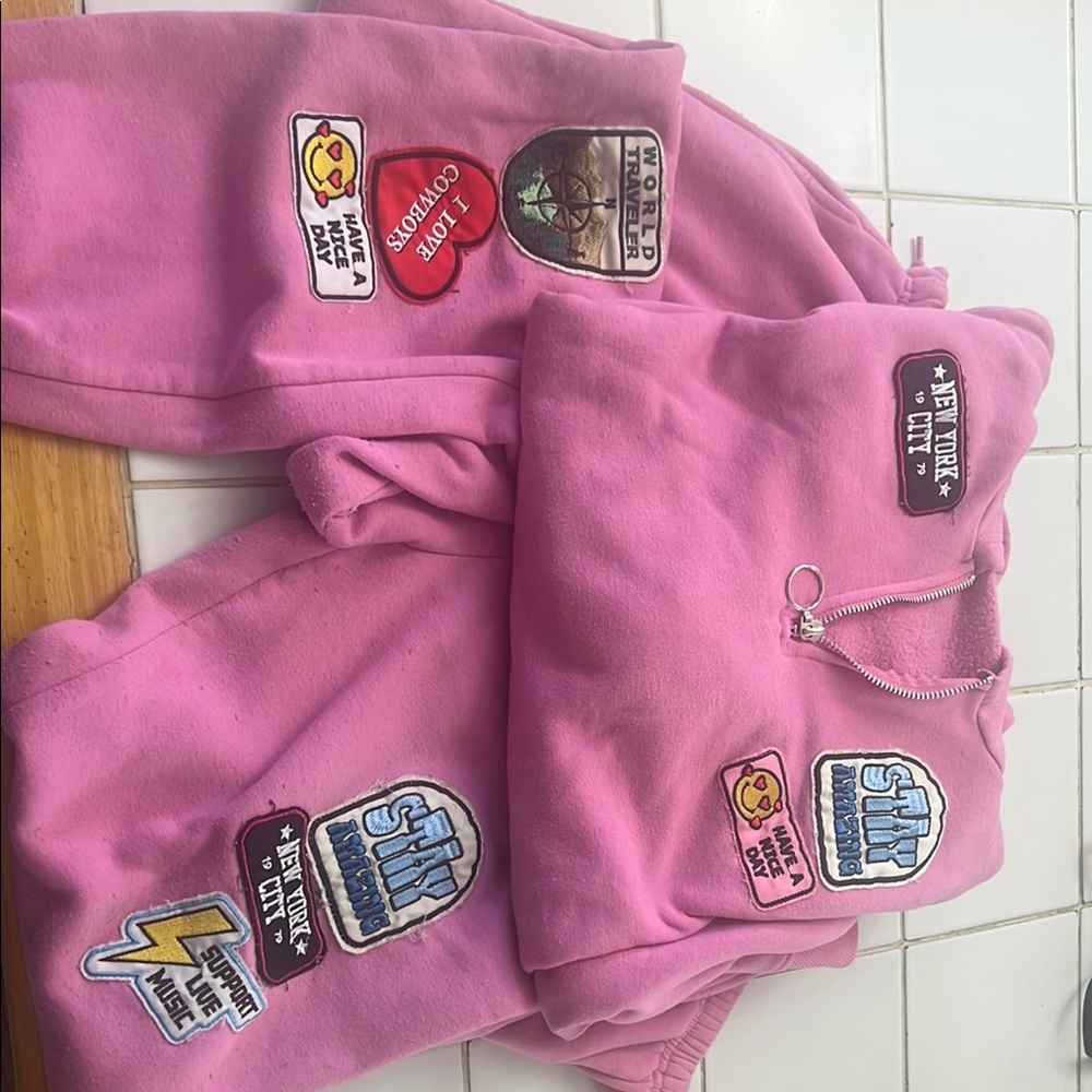 Vineyard Vines Pink Track Pants with Playful Appliqués